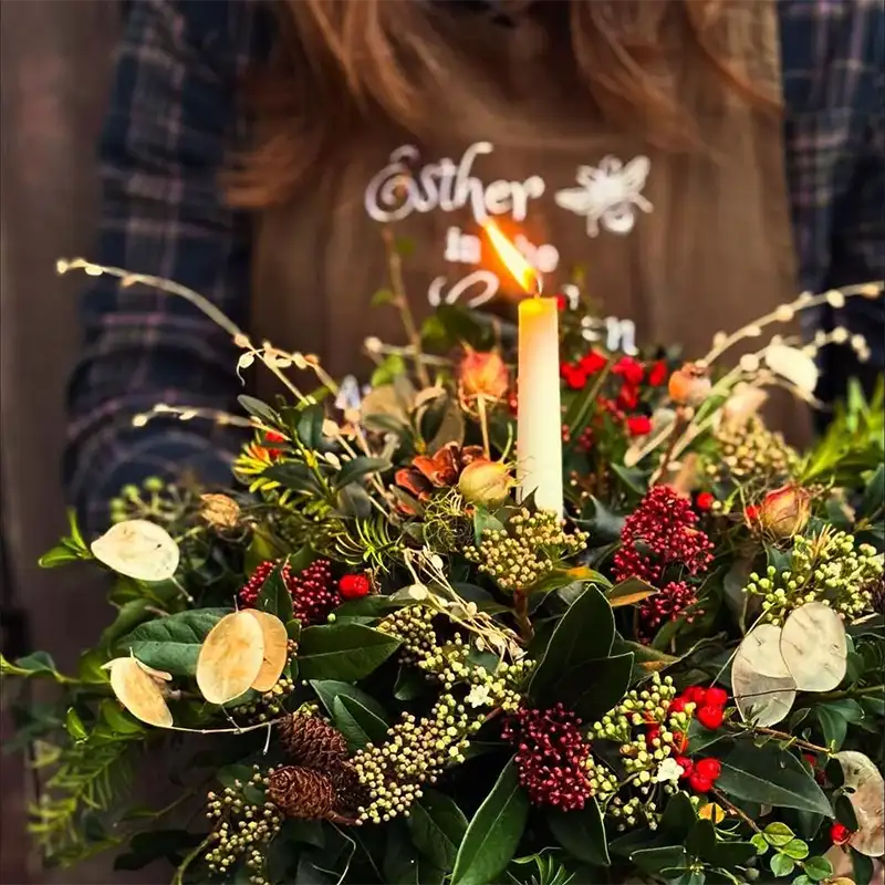  December Flower Bouquet