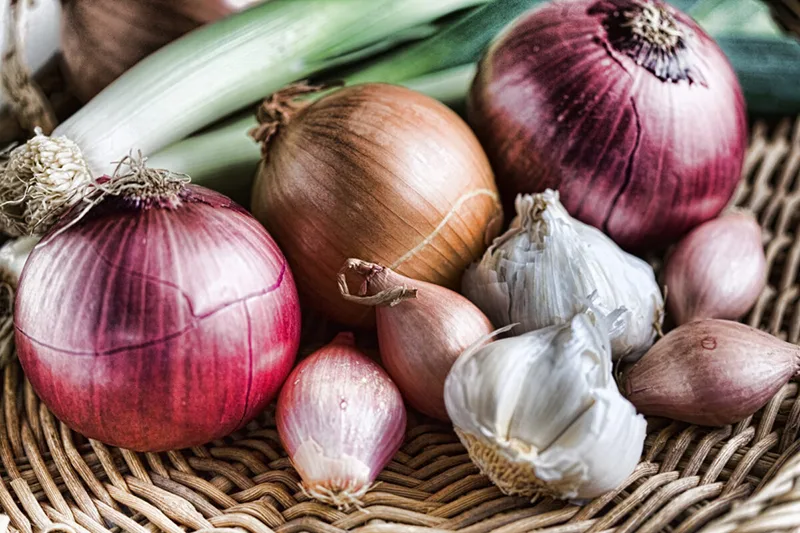 Chives, Garlic, and Onions